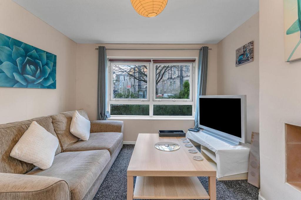 Apartment Edinburgh City Centre Aishia/Sakina Apartment Edinburgh